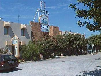 Confortel Avignon Tgv Hotel Exterior foto
